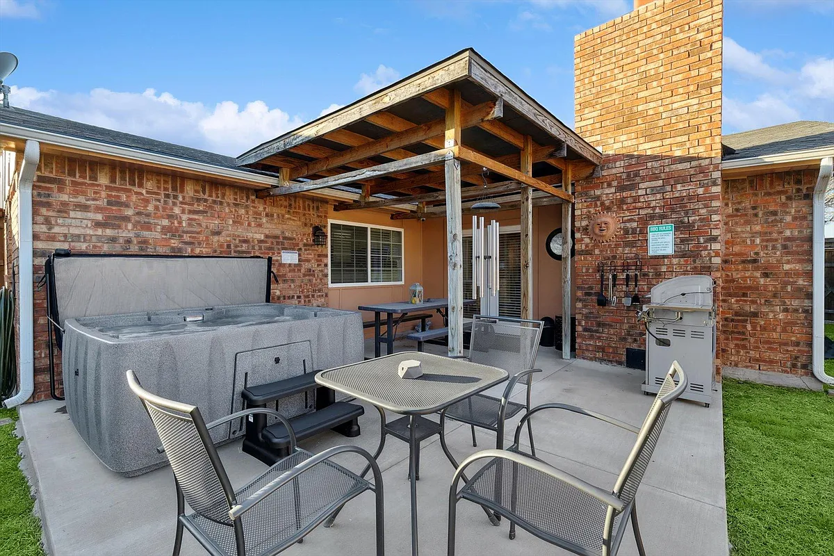 Building Photo - 2914 Flagstone Dr