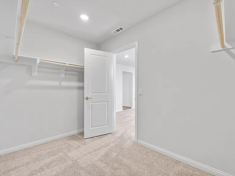 438 Meyer Pl — Photo 15