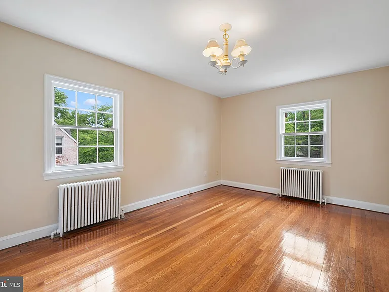 5122 Fairglen Ln — Photo 12