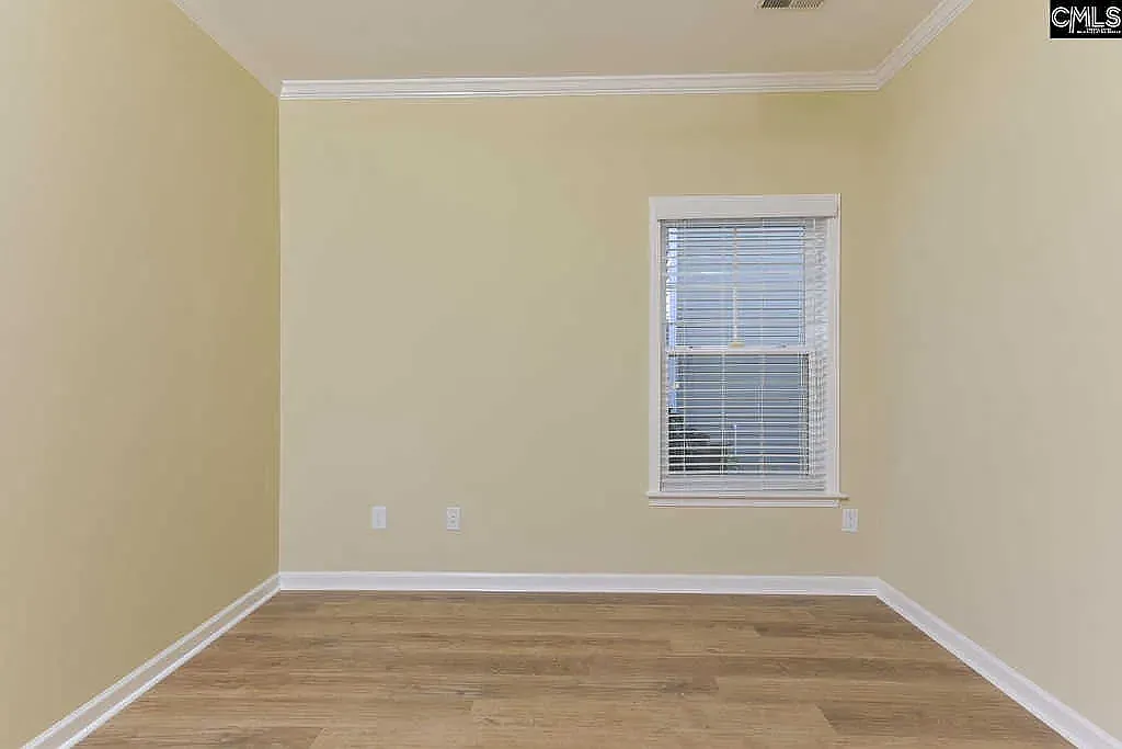 4 bed, 2111 sqft, $700 — Photo 4
