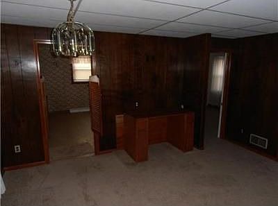 5th image of 301 N Wenger Ave
