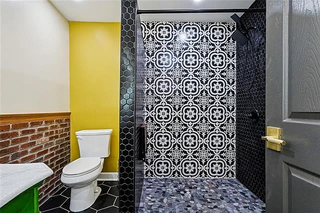 1324 Cambronne St #101 — Photo 15