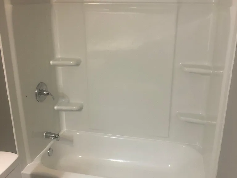 208 W South St #5 — Photo 5
