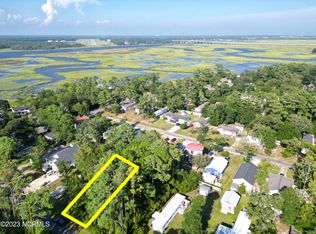 230 NE 74th St, Oak Island, NC 28465