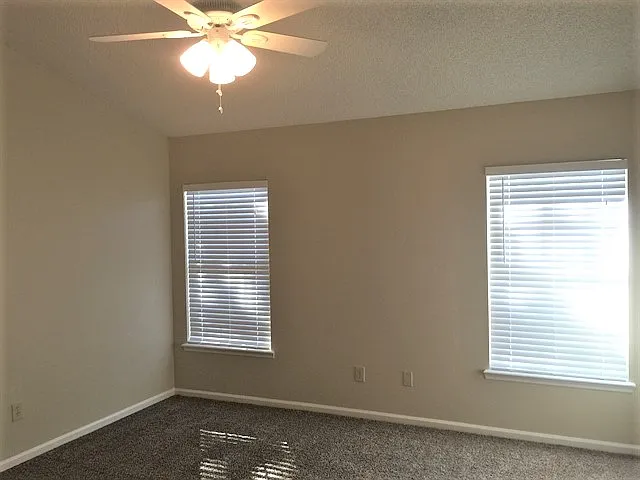 1819 Harbor Island Dr — Photo 9