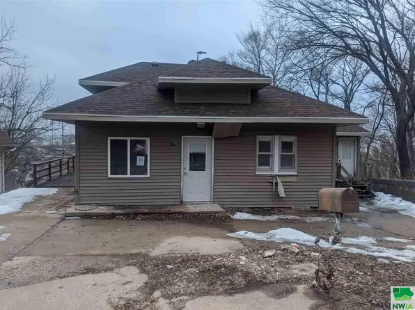 1105 Pacific St, Sioux City, IA 51105