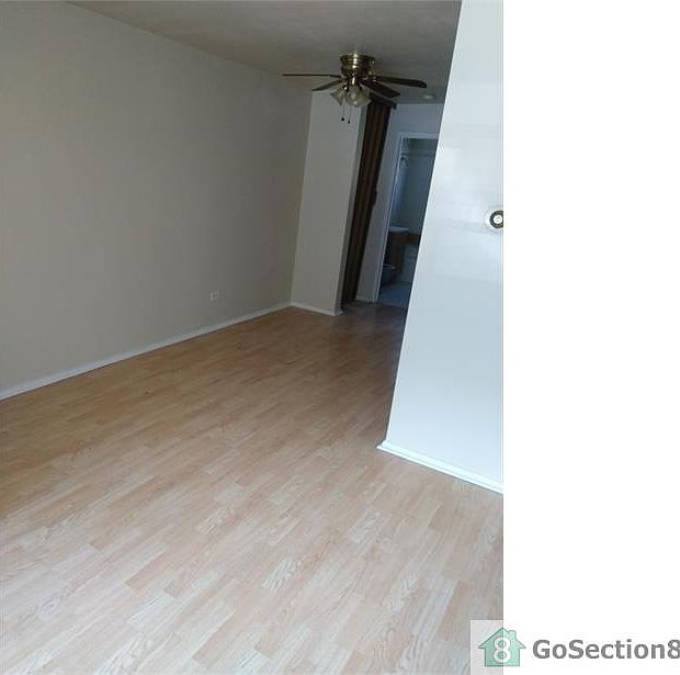 2nd image of 7800 S South Shore Dr