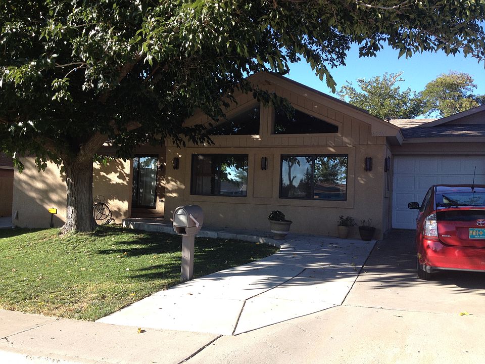 1st image of 4729 Oahu Dr NE