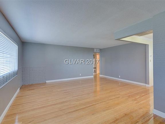 3rd image of 1348 Darmak Dr