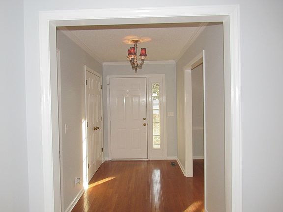 5th image of 534 Winthorne Ct