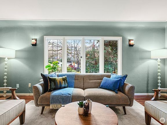 5th image of 750 Belmont Avenue E #5