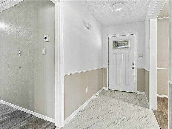 4th image of 2108 N Center St