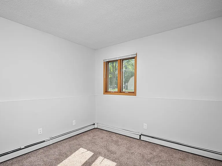 529 Oxford St #1 — Photo 9