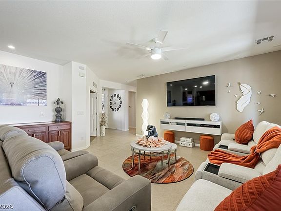 5th image of 5615 E Ailanto Ave