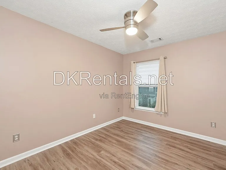 6311 Shoreview Cir — Photo 15
