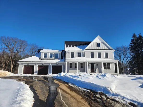 4 Tilton Drive, Stratham, NH 03885