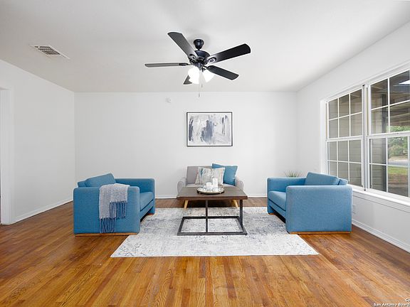 5th image of 310 Burwood