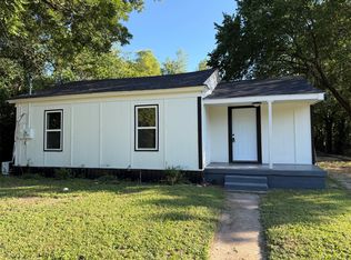 506 W Trinity St, Groesbeck, TX 76642