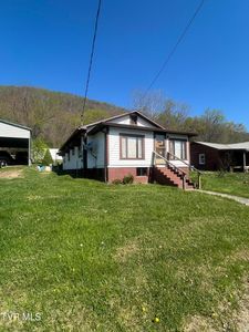 18 3rd Ave E, Big Stone Gap, VA, 24219