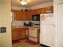 2nd image of 204 Scotts Creek Trl