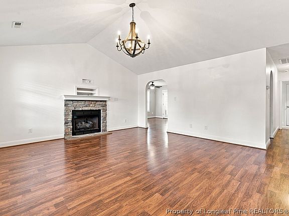 3rd image of 518 Hammond Farms Rd