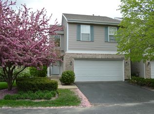 61 Colonial Ct #61, Streamwood, IL 60107