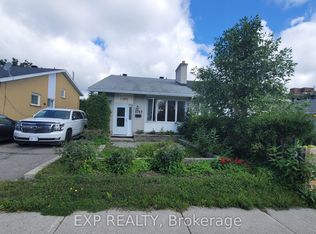 1747 Heron Rd, Ottawa, ON K1V6A2