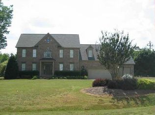 2501 Pennyshire Ln, Raleigh, NC 27606