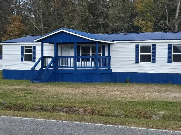 356 High School Rd, Teachey, NC 28464