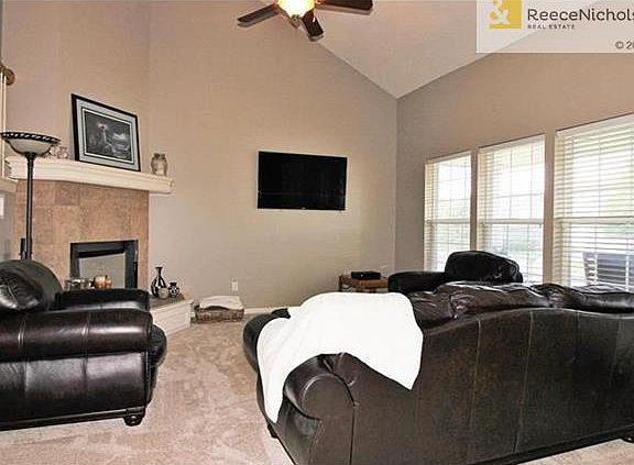 Living Room, 15x21, with Gas Fireplace