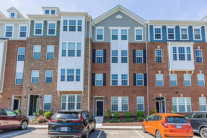 4361 Saunders Station Loop — Photo 1