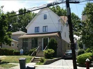 82 W 35th St, Bayonne, NJ 07002