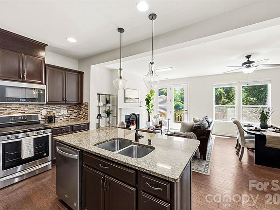 4th image of 1044 Archibald Ave