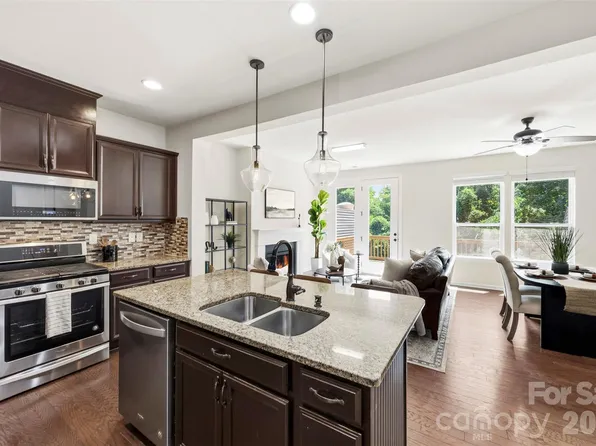 1044 Archibald Ave, Fort Mill, SC 29708