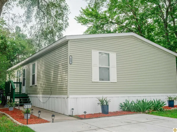 409 W Treehaven Dr, Lincoln, NE 68521