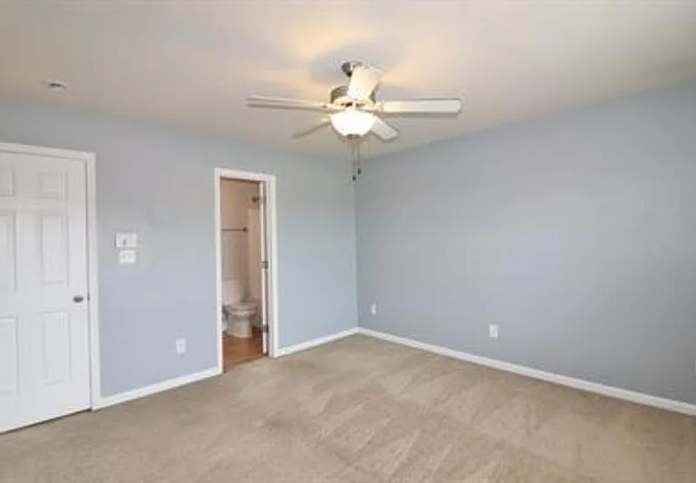 198 Collinwood Dr — Photo 11