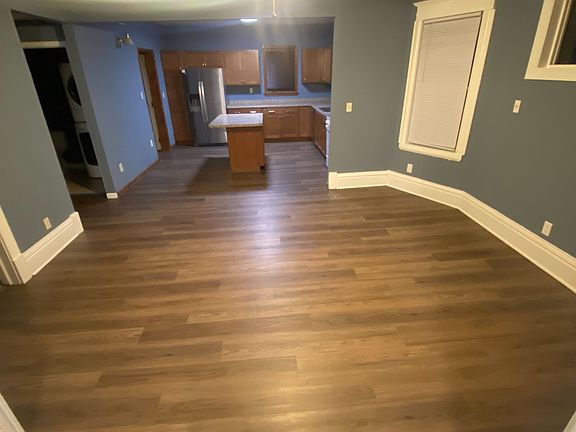 3rd image of 2337 James Ave N #2