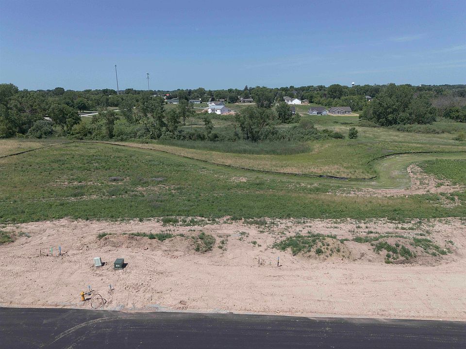 2nd image of Ridgeway Dr #7