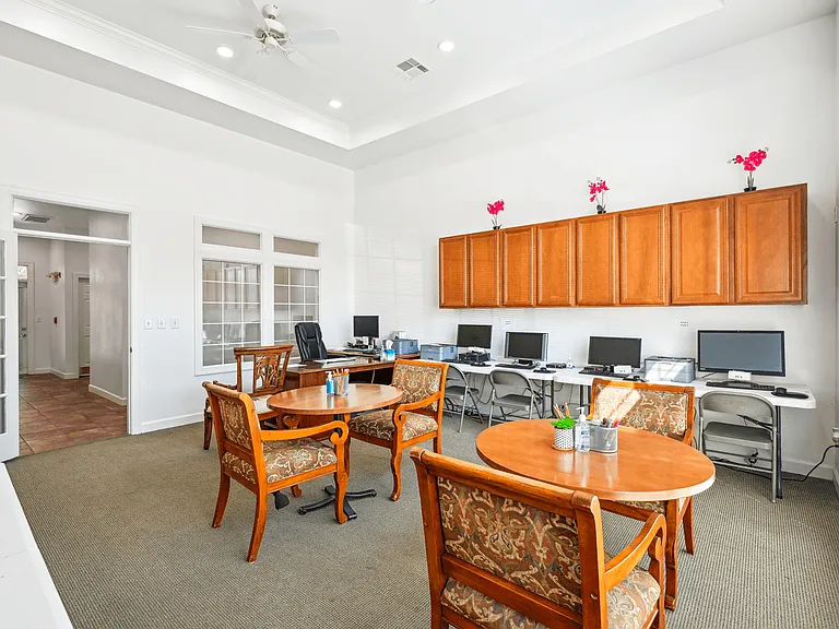 City Parc II at West Oaks Apartments — Photo 13