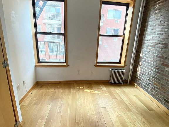 4th image of 110 Madison St APT 5