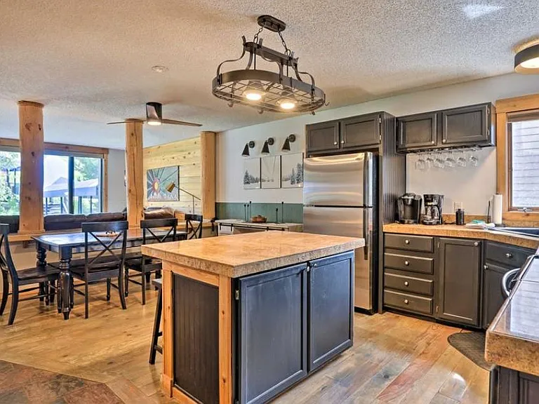 Unit Photo
