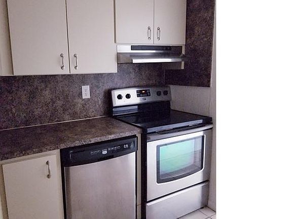 3rd image of 3111 Oakland Shores Dr APT F110