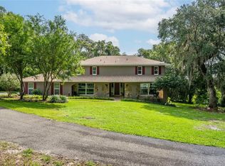 17350 Lake Iola Rd, Dade City, FL 33523