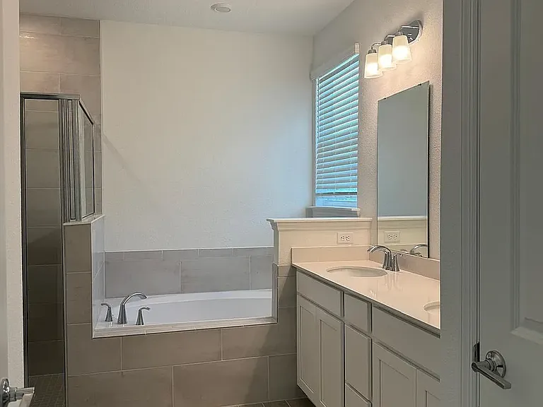32 Dollar Ct — Photo 8