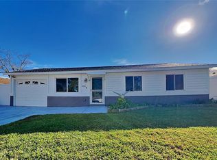 8016 Chickasaw Ln, Port Richey, FL 34668