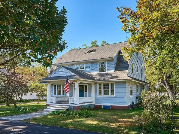 1178 N Pleasant St, Amherst, MA 01002