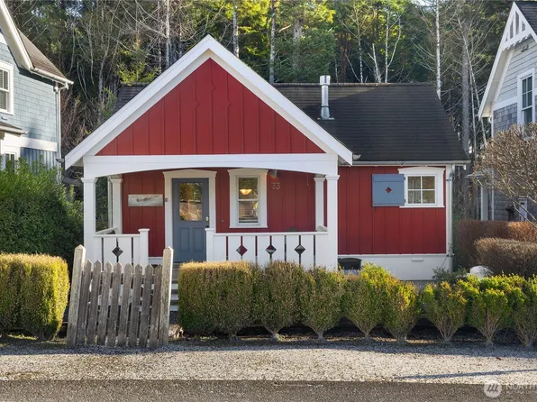 73 Sellwood Lane, Pacific Beach, WA 98571