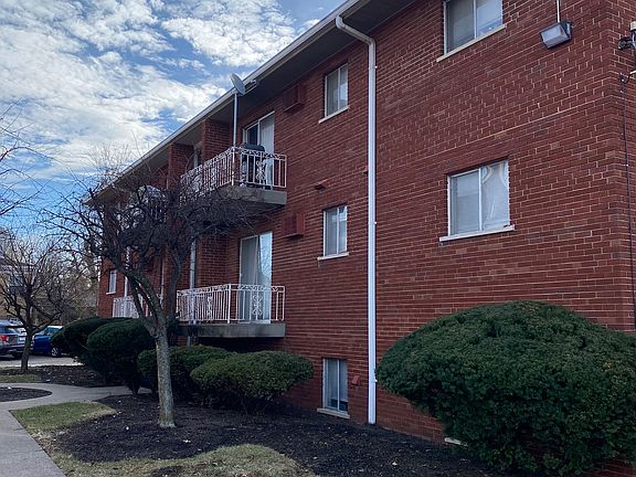 5th image of 2446 Boudinot Ave