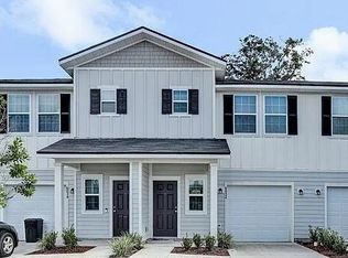 6039 Carolines Ct, Jacksonville, FL 32277