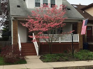 1117 Wayburn St, Grosse Pointe Park, MI 48230